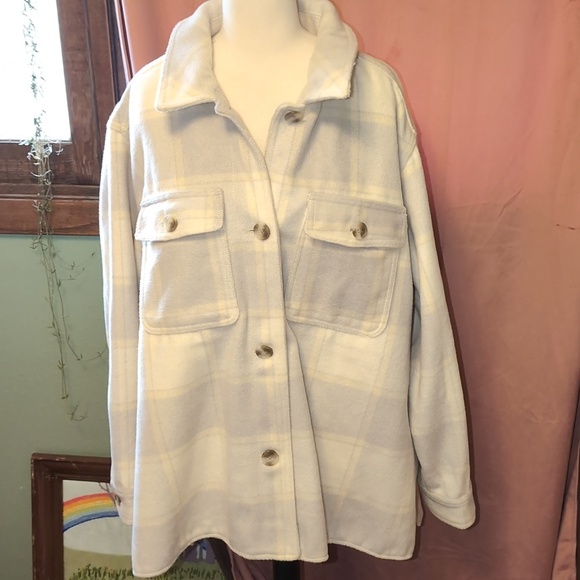 Old Navy Jackets & Blazers - Old Navy Soft-Brushed Utility Plaid Shacket